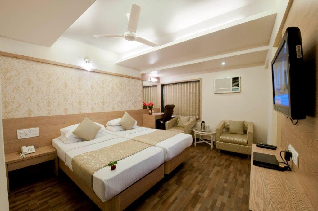 Rajhans Hotel Mumbai Ngoại thất bức ảnh