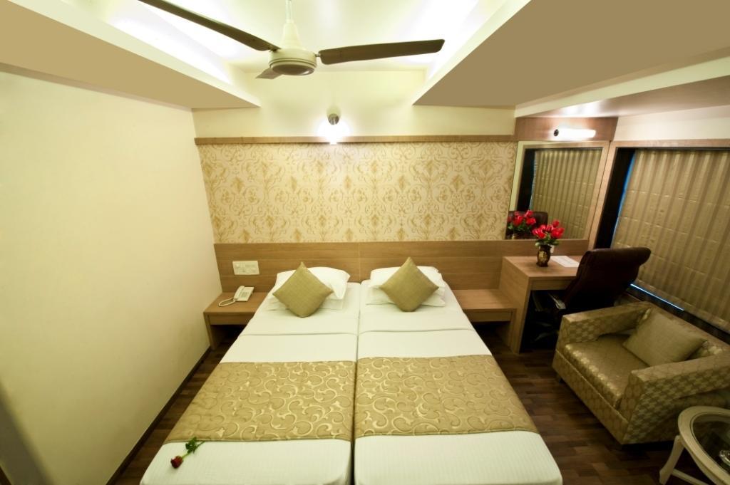 Rajhans Hotel Mumbai Phòng bức ảnh